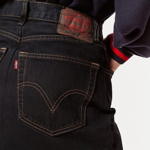 URBAN OUTFITTERS Remade Levi’s Notched Denim Mini - Picture 7 of 7